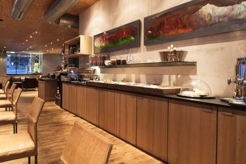 Imagen general del Hotel ARLMONT. Foto 6