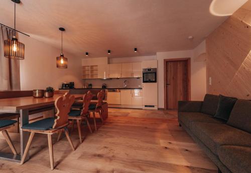 Imagen de la habitación del Hotel ARLhome - Zuhause am Arlberg. Foto 14