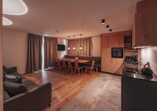 Imagen de la habitación del Hotel ARLhome - Zuhause am Arlberg. Foto 15
