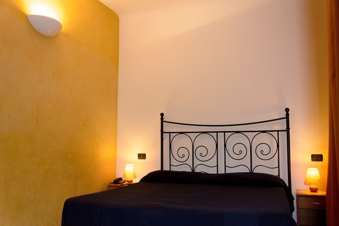 Imagen de la habitación del Hotel ARMONIA, Génova. Foto 8