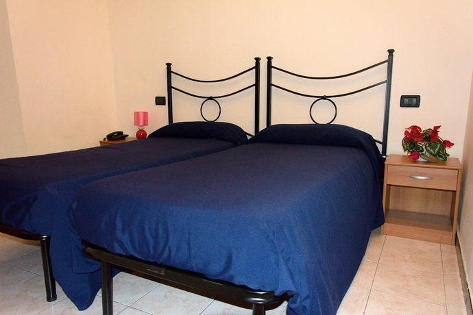 Imagen de la habitación del Hotel ARMONIA, Génova. Foto 12