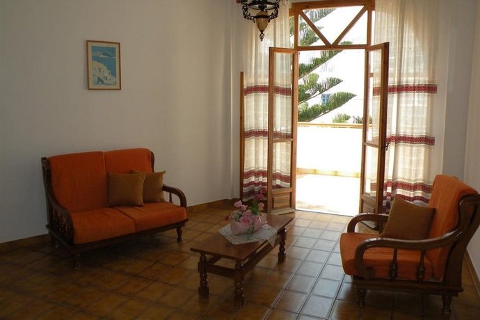 Imagen general del Hotel ARMONIA, Kamari. Foto 11