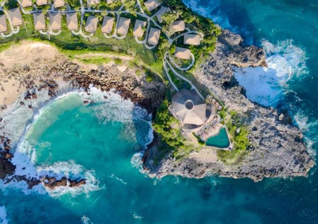 Imagen de los exteriores del Hotel ARNA Suites and Ocean Lounge. Foto 5