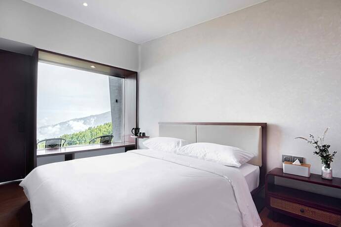 Imagen de la habitación del Hotel ARTOTEL Cabin Bromo. Foto 15