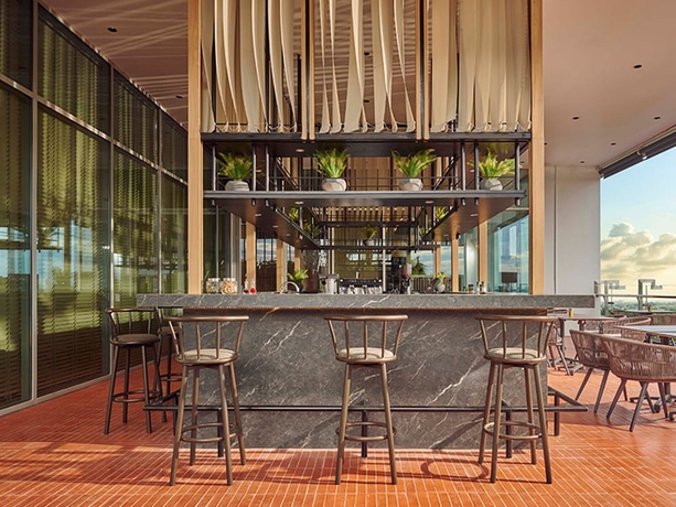 Imagen del bar/restaurante del Hotel ARTOTEL Living World Grand Wisata Bekasi. Foto 4