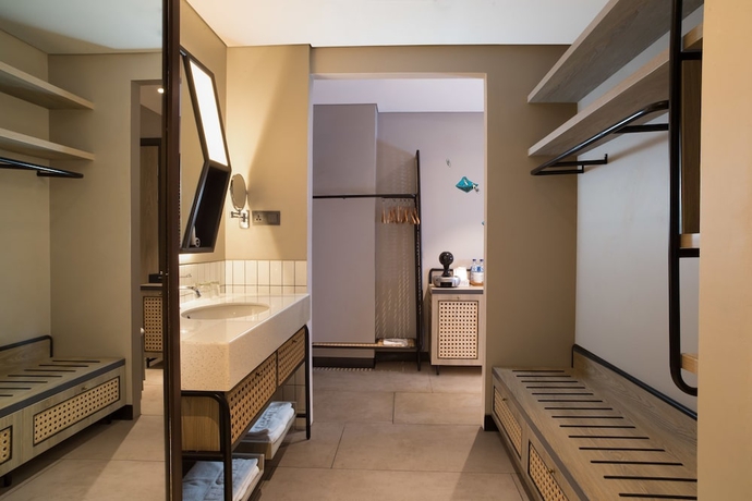 Imagen de la habitación del Hotel ARTOTEL Yogyakarta. Foto 14