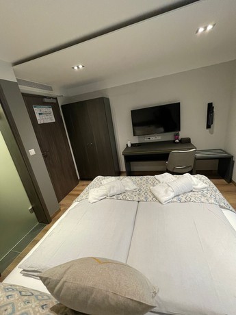 Imagen de la habitación del Hotel ASD. Foto 6