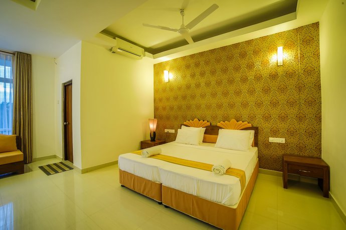 Imagen de la habitación del Hotel ASR. Foto 11