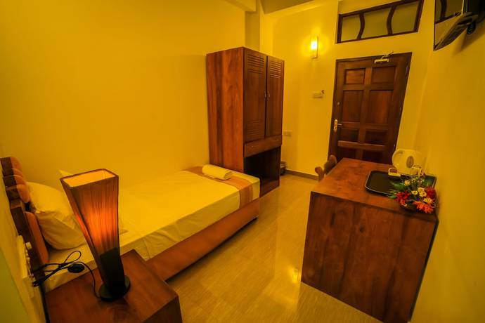 Imagen de la habitación del Hotel ASR. Foto 12