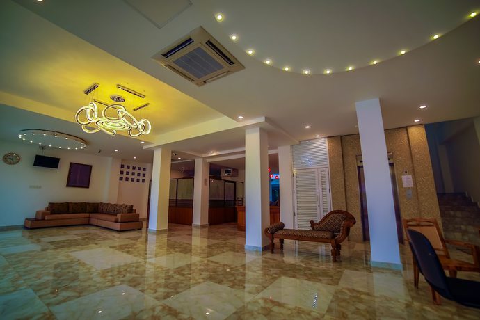 Imagen de los interiores del Hotel ASR. Foto 19