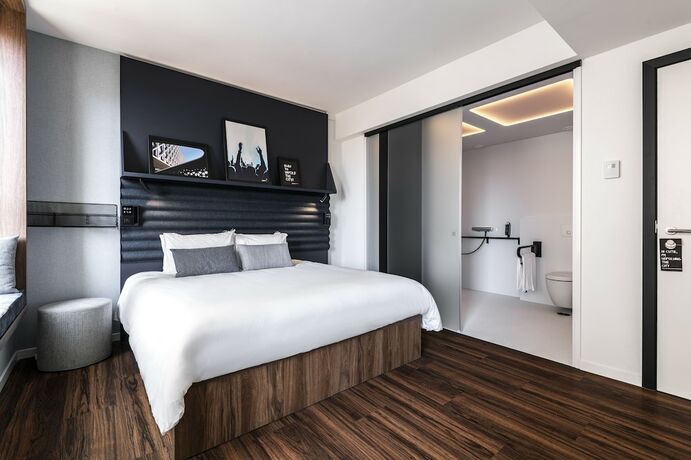 Imagen de la habitación del Hotel A-STAY Antwerpen. Foto 18