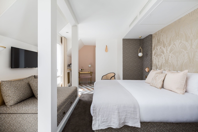 Imagen de la habitación del Hotel ATALA HOTEL CHAMPS ELYSEES. Foto 16