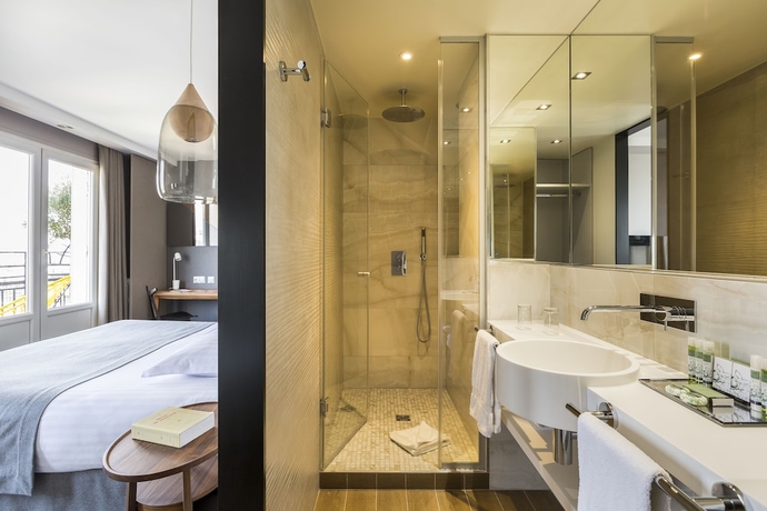 Imagen de la habitación del Hotel ATALA HOTEL CHAMPS ELYSEES. Foto 17