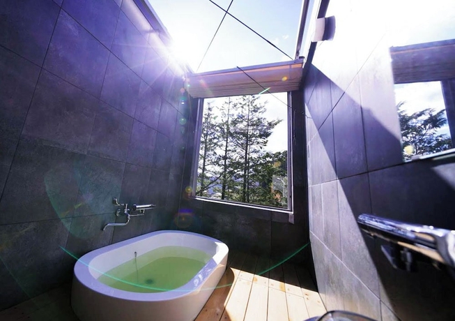 Imagen de la habitación del Hotel ATAMI SPRING TERRACE HOTEL. Foto 2