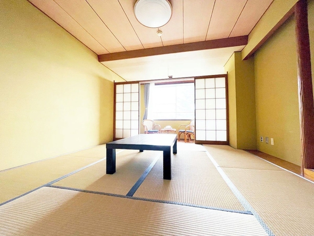 Imagen de la habitación del Hotel ATAMI SPRING TERRACE HOTEL. Foto 7