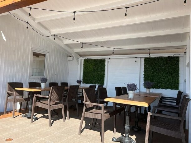 Imagen general del Hotel ATENA, Costinești. Foto 2