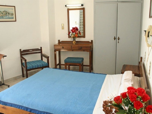 Imagen general del Hotel ATHENA, Agia Galini. Foto 1