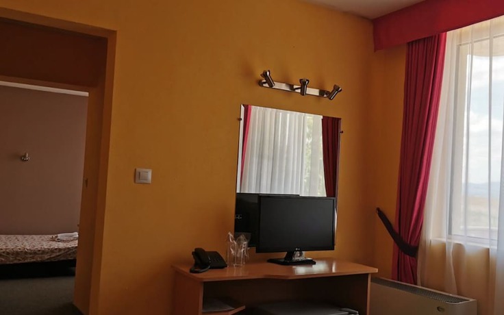 Imagen de la habitación del Hotel ATM Modeva Chernomorets. Foto 11