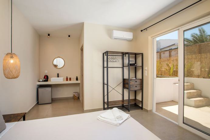 Imagen de la habitación del Hotel ATMA BEACH ROOMS and SUITES. Foto 16