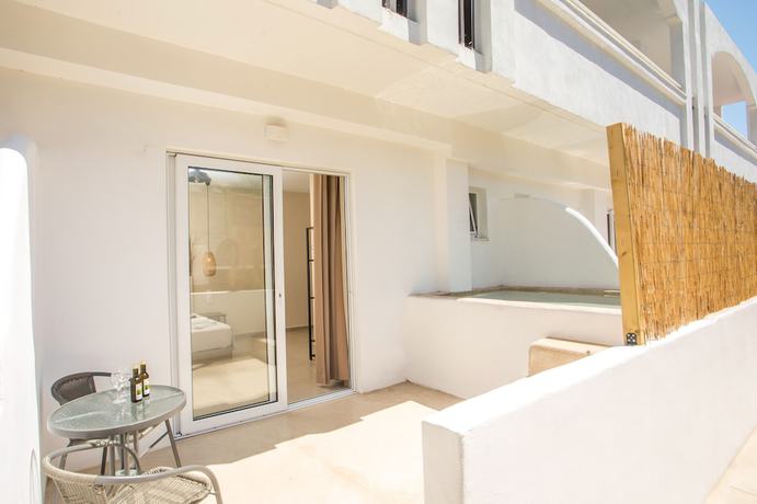 Imagen de la habitación del Hotel ATMA BEACH ROOMS and SUITES. Foto 17