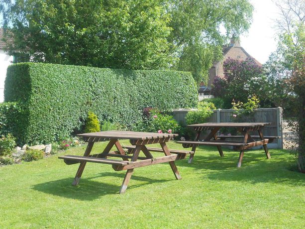 Imagen de los exteriores del Hotel ATZ&H Inn. Foto 13