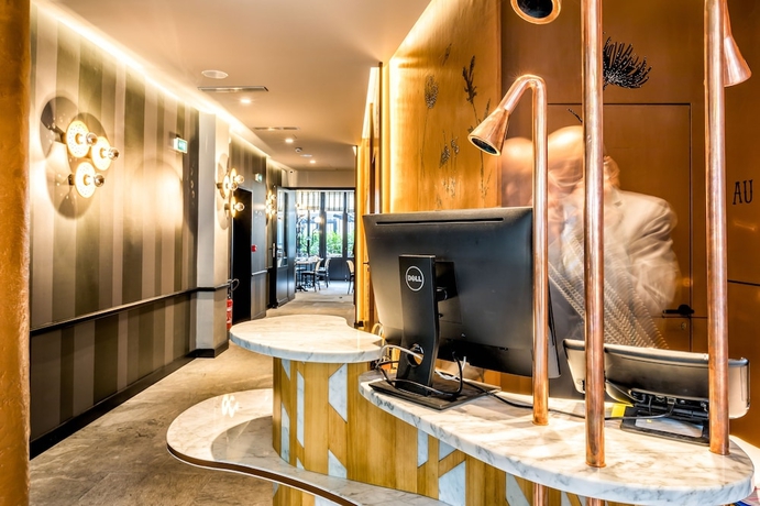 Imagen de los interiores del Hotel AU BOEUF COURONNE. Foto 17