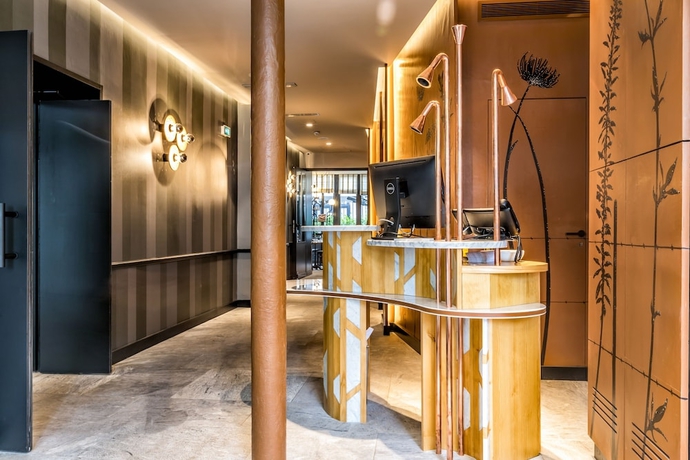 Imagen de los interiores del Hotel AU BOEUF COURONNE. Foto 18