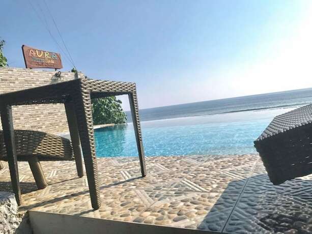 Imagen de la piscina del Hotel AURA Marina Sands Beach Resort. Foto 24