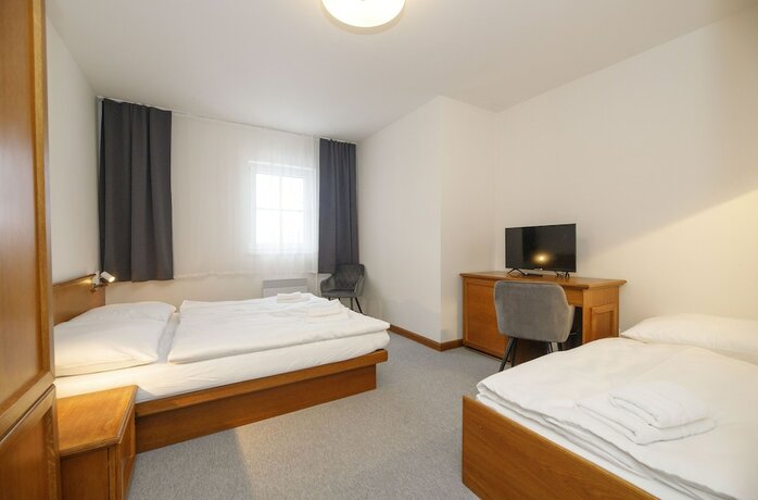 Imagen general del Hotel AURI. Foto 2