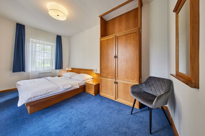 Imagen de la habitación del Hotel AURI. Foto 12