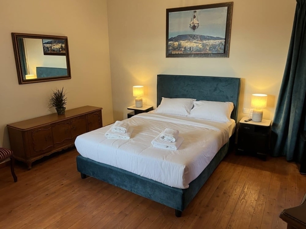 Imagen de la habitación del Hotel AURORA-INN. Foto 2