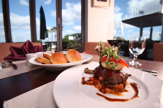 Imagen del bar/restaurante del Hotel AVA Hotel Jeju Hamdeok. Foto 1