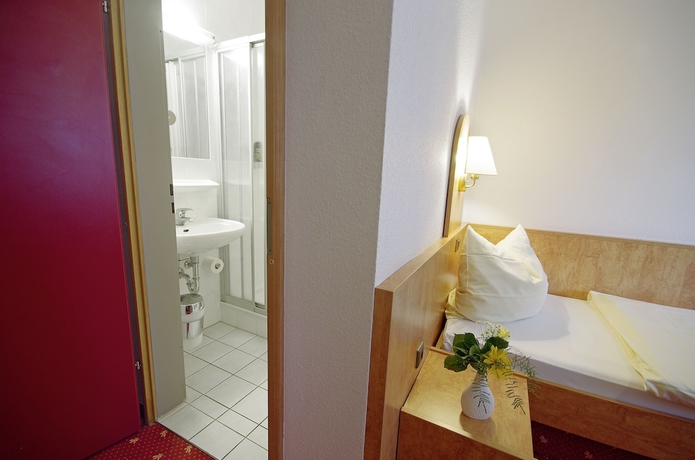 Imagen de la habitación del Hotel AVALONpark K&ouml;nigshof. Foto 11