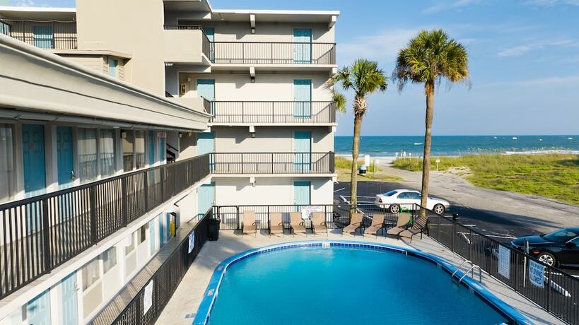 Imagen general del Hotel AVENTURA ON THE OCEAN. Foto 11