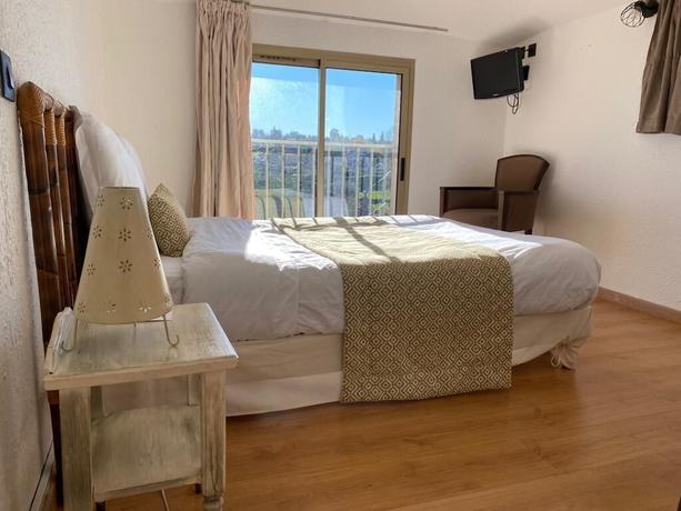 Imagen de la habitación del Hotel AVOCADO Hôtel Restaurant Bar. Foto 2