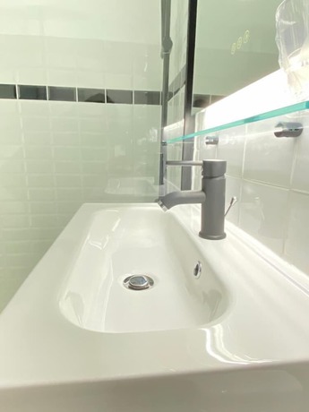 Imagen de la habitación del Hotel AVOCADO Hôtel Restaurant Bar. Foto 3