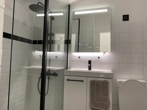 Imagen de la habitación del Hotel AVOCADO Hôtel Restaurant Bar. Foto 15