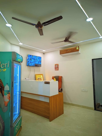 Imagen de los interiores del Hotel AVR. Foto 8