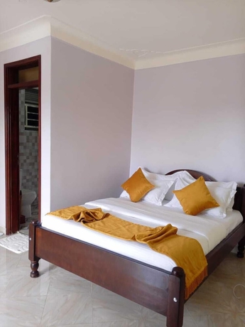 Imagen de la habitación del Hotel AYEBA ZION HOTEL. Foto 7