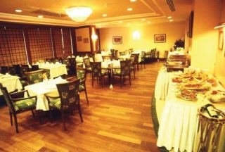 Imagen del bar/restaurante del Hotel AYGUN PLAZA. Foto 3