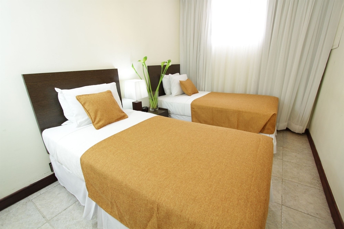 Imagen de la habitación del Hotel AZ Suites. Foto 10