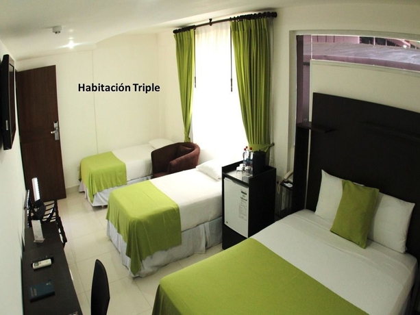 Imagen de la habitación del Hotel AZ Suites. Foto 12