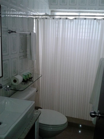 Imagen de la habitación del Hotel AZ Suites. Foto 13