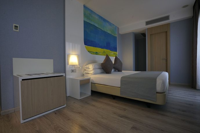 Imagen de la habitación del Hotel AZ Vague d'Or. Foto 3