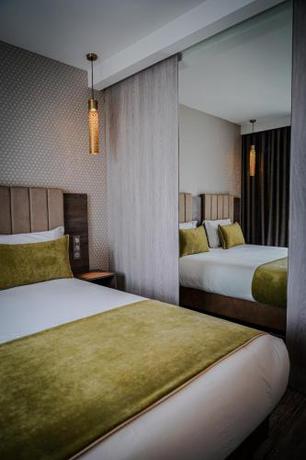 Imagen general del Hotel AZ h&ocirc;tel des arts. Foto 12