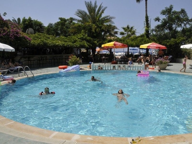 Imagen general del Hotel AZAK. Foto 5