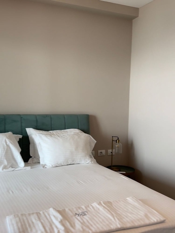 Imagen de la habitación del Hotel AZAR LUXURY SUITES. Foto 4