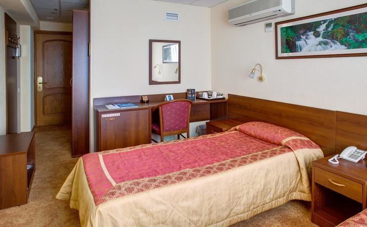 Imagen de la habitación del Hotel AZIMUT Kemerovo. Foto 4