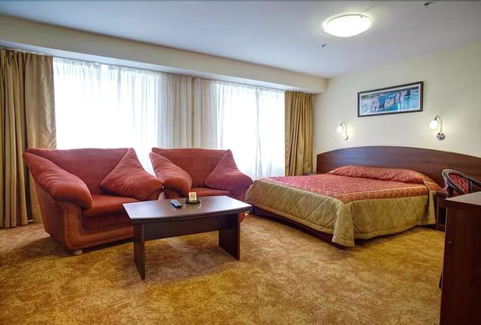 Imagen de la habitación del Hotel AZIMUT Kemerovo. Foto 8