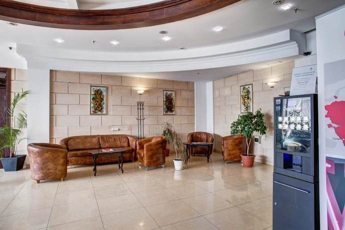 Imagen de los interiores del Hotel AZIMUT Kemerovo. Foto 20